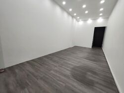 Ang Mo Kio Avenue 8 (D20), Shop House #561800751